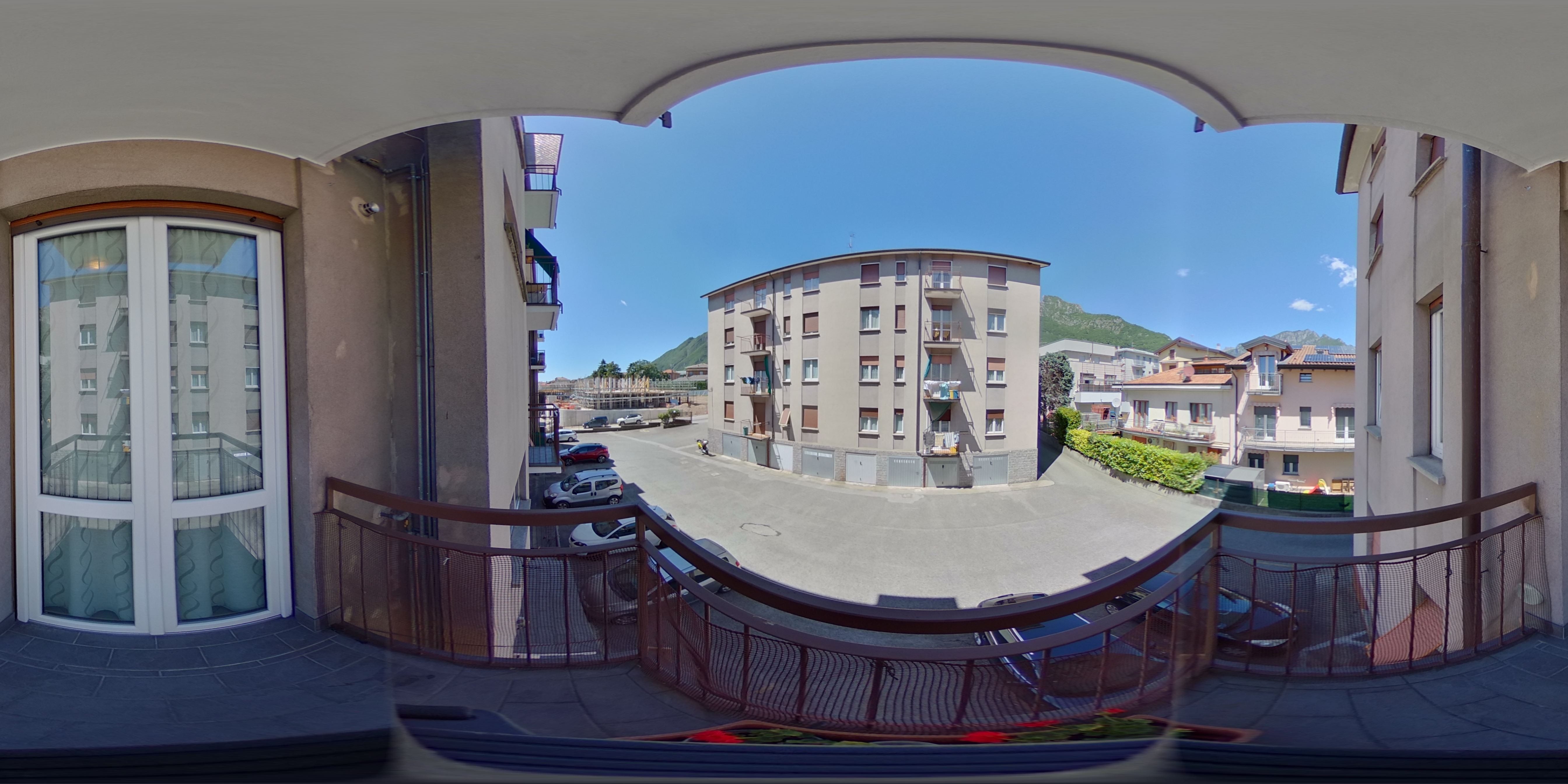 Appartamento in Vendita Valmadrera