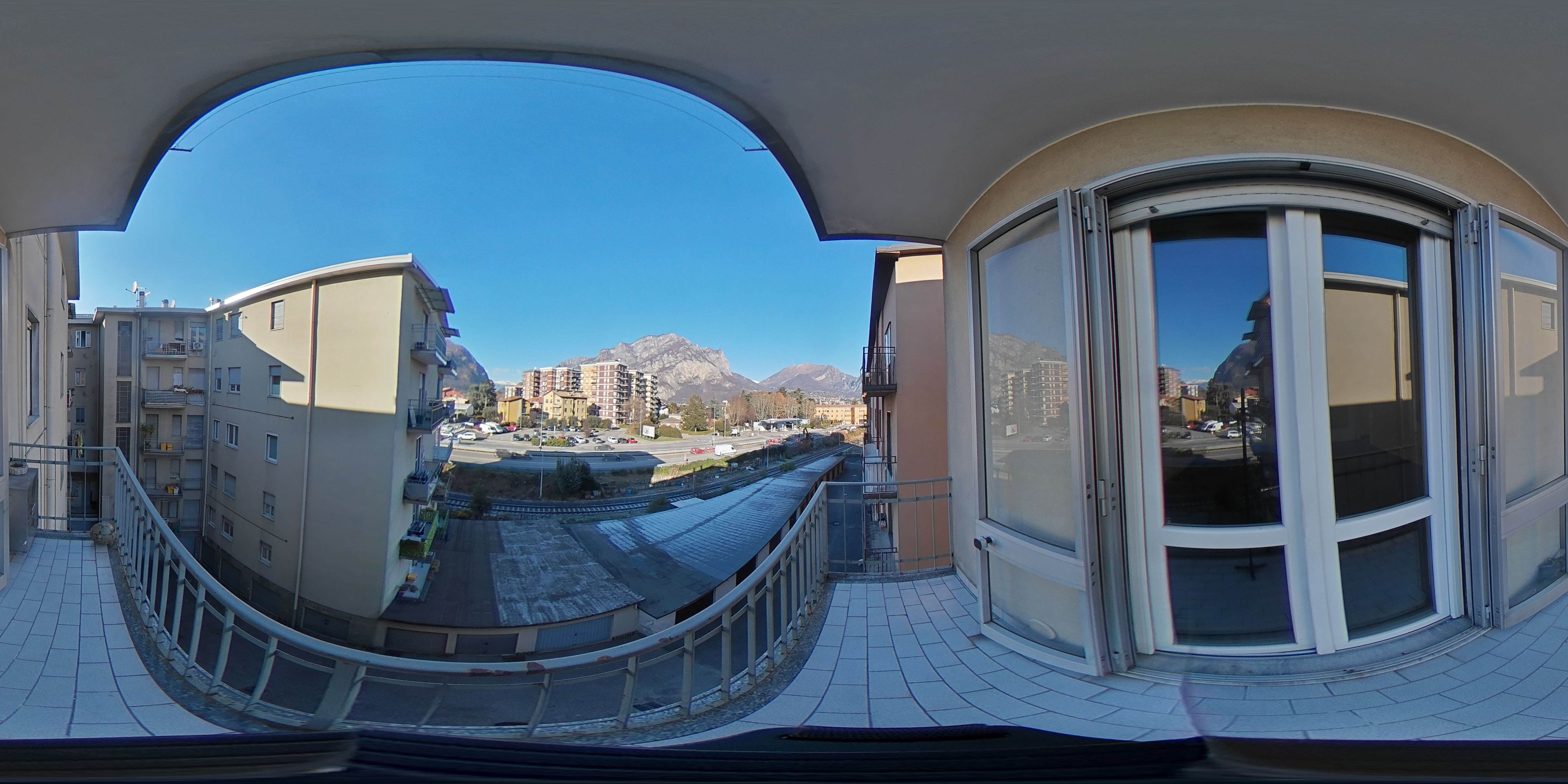 Appartamento in Vendita Malgrate